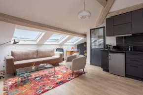 Appartement sous les toits 5 min du palais à pied